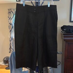 Elegant Black Women's Capris